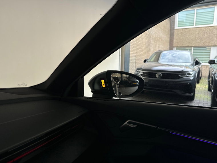 Vehicle Image 33