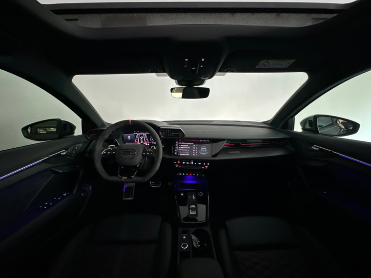 Vehicle Image 39