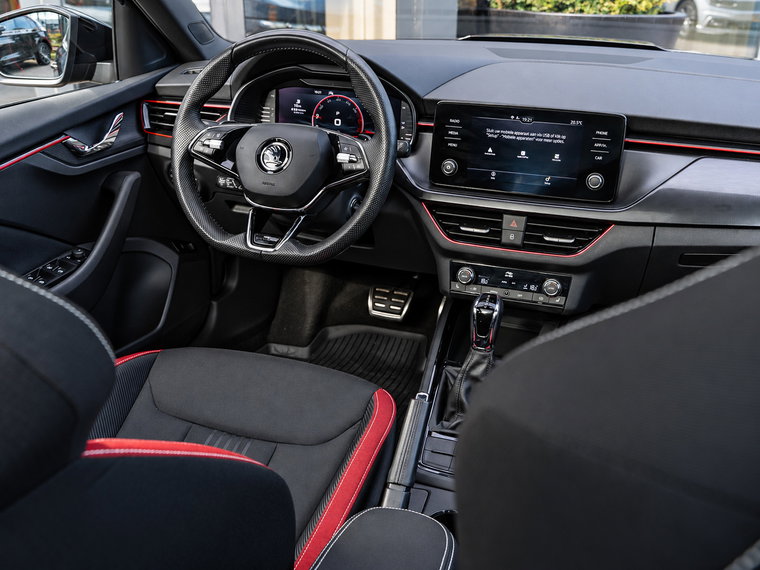 Vehicle Image 21