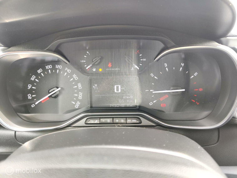 Vehicle Image 26