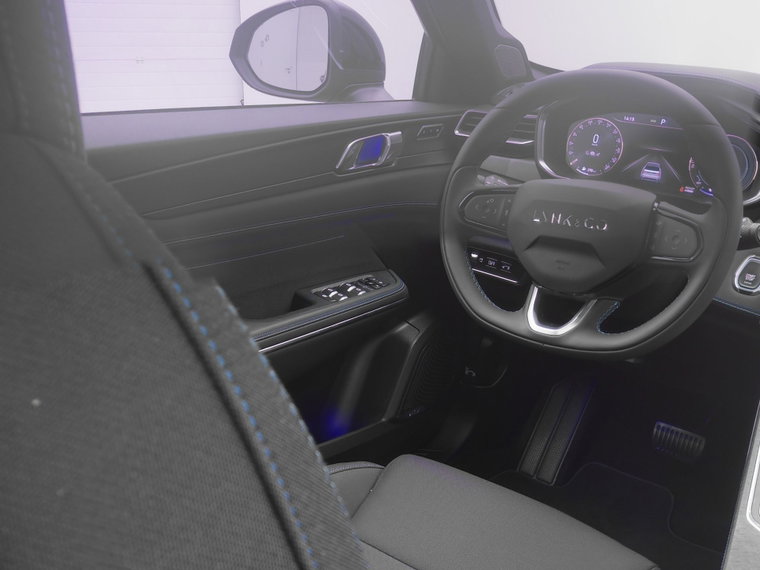 Vehicle Image 11