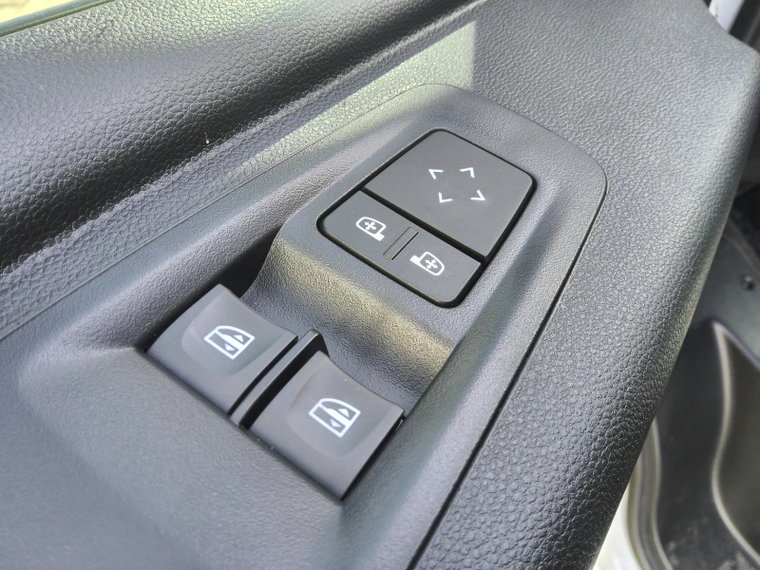 Vehicle Image 24
