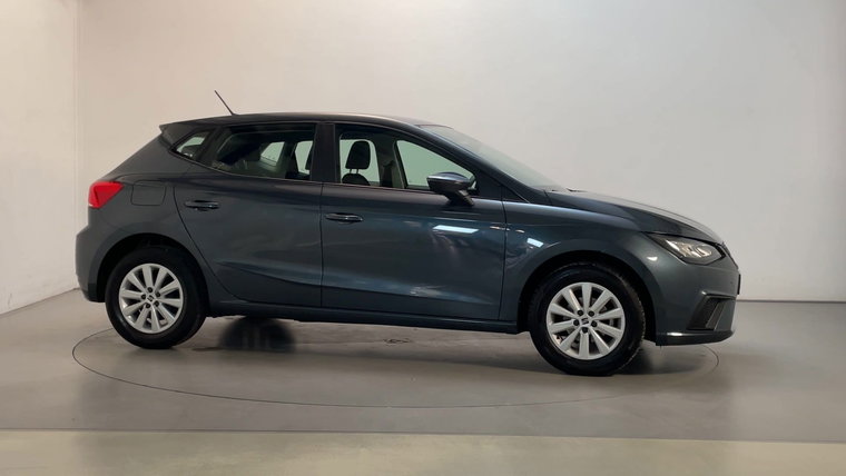 Vehicle Image 12