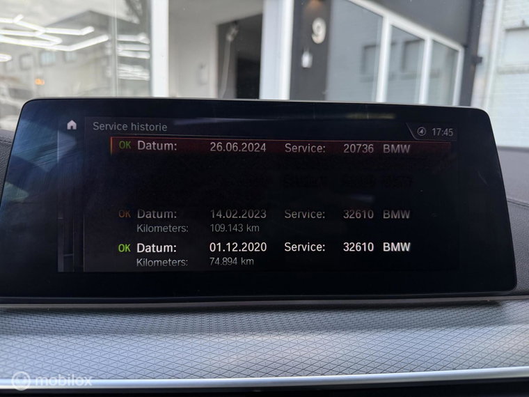 Vehicle Image 38