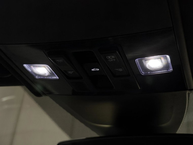 Vehicle Image 38