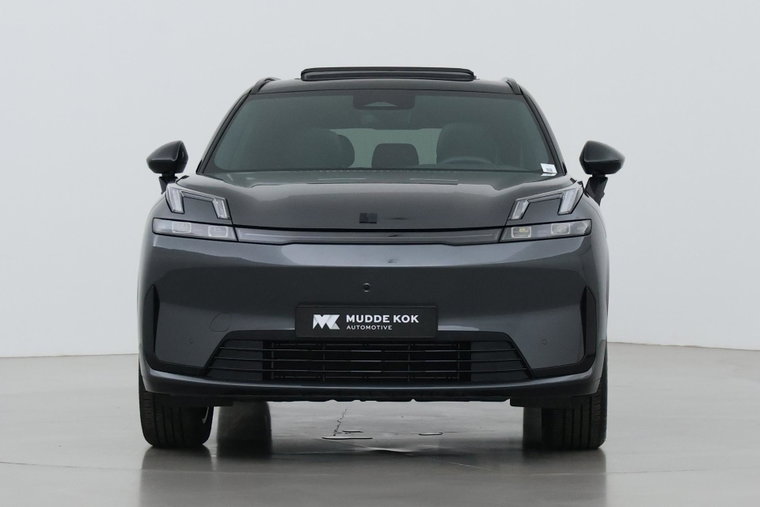 Vehicle Image 16