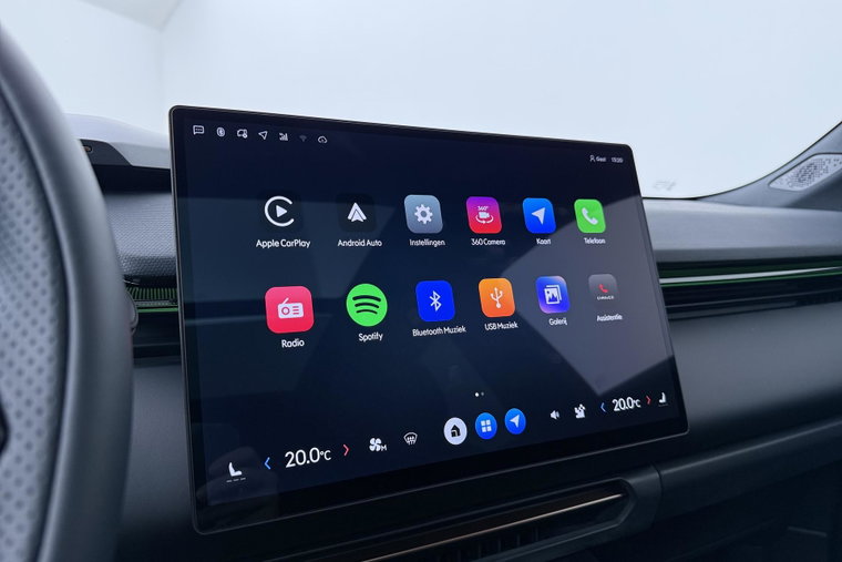 Vehicle Image 21