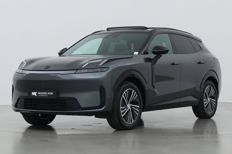 Vehicle Image 8