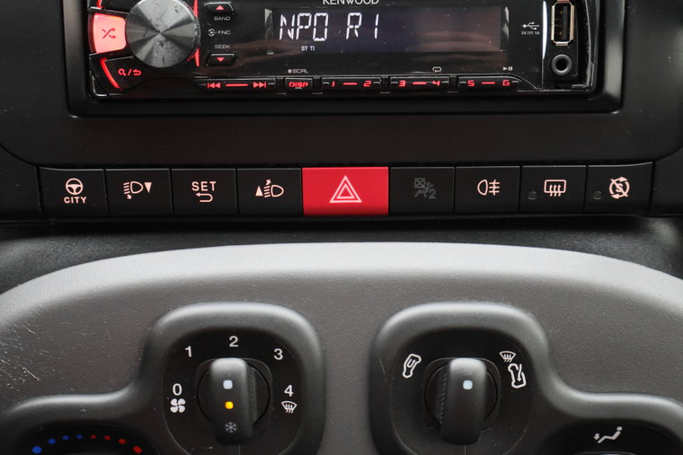 Vehicle Image 30