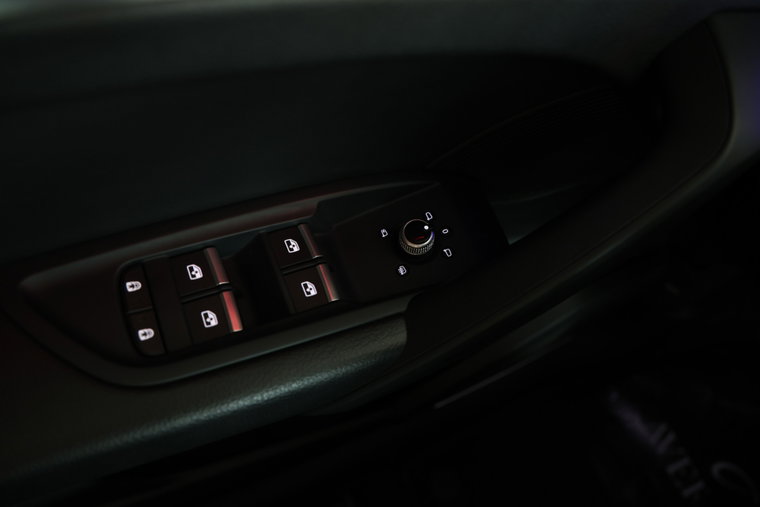 Vehicle Image 41