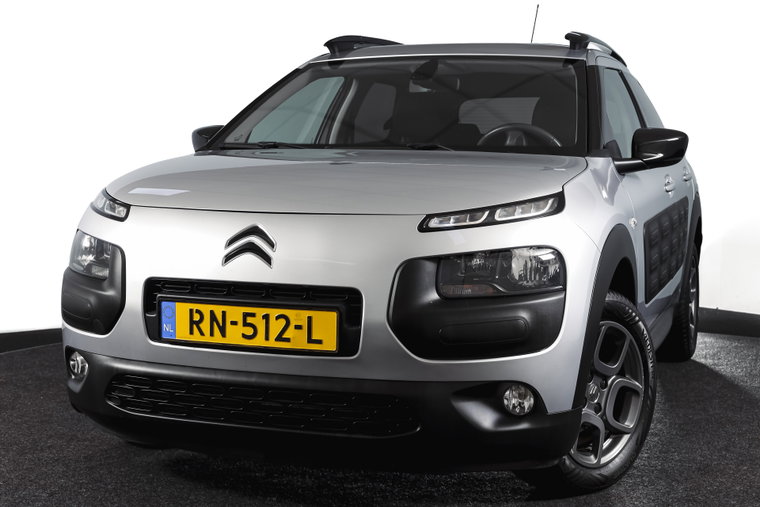 Vehicle Image 12