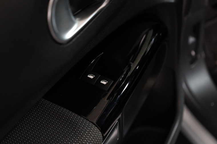 Vehicle Image 36