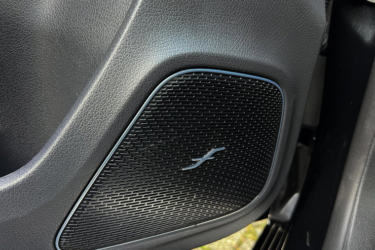 Vehicle Image 26