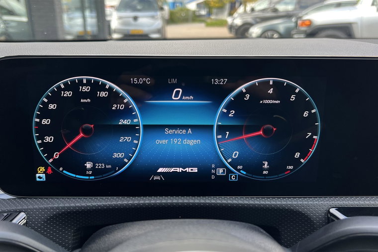 Vehicle Image 31