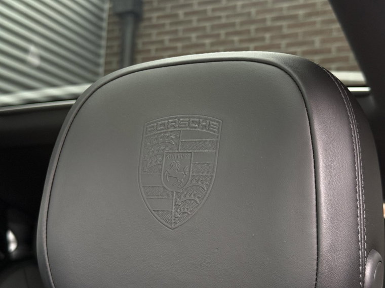 Vehicle Image 33