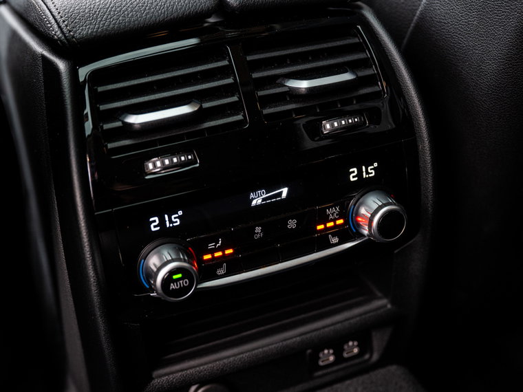 Vehicle Image 34