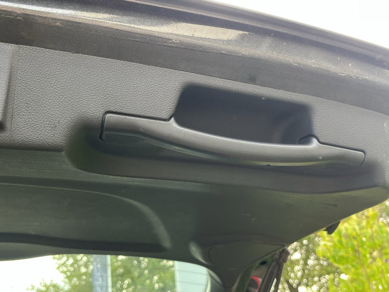 Vehicle Image 28