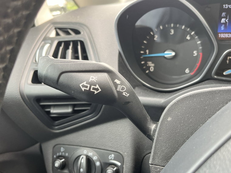 Vehicle Image 39