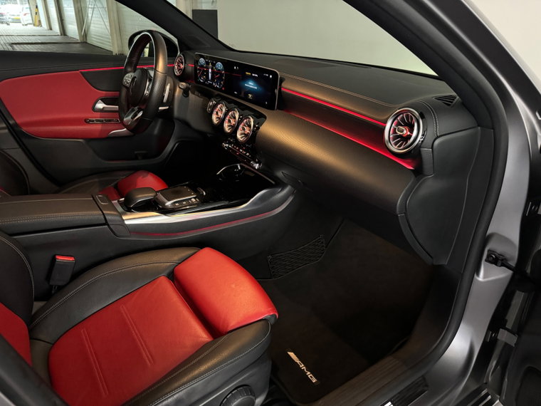 Vehicle Image 36