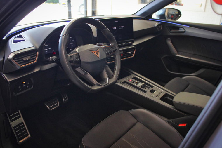 Vehicle Image 15