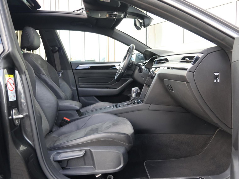 Vehicle Image 35