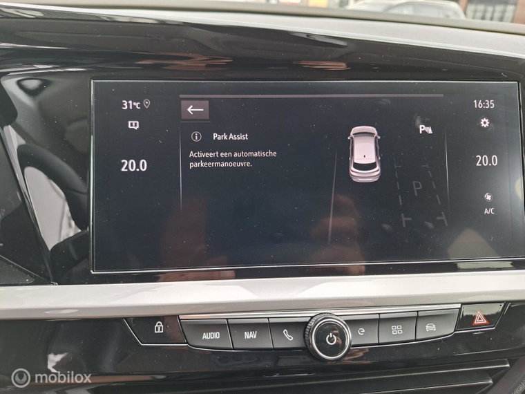 Vehicle Image 35