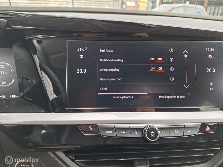 Vehicle Image 36