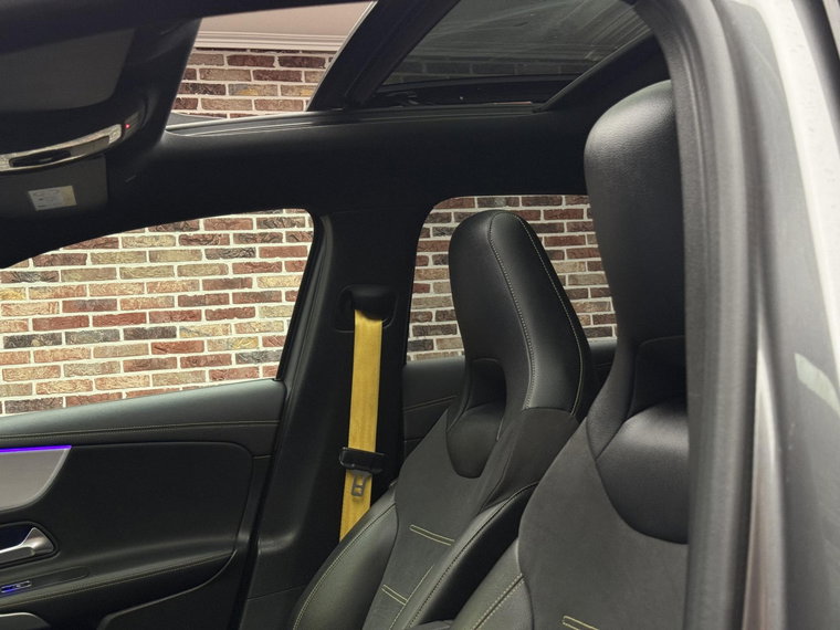 Vehicle Image 40