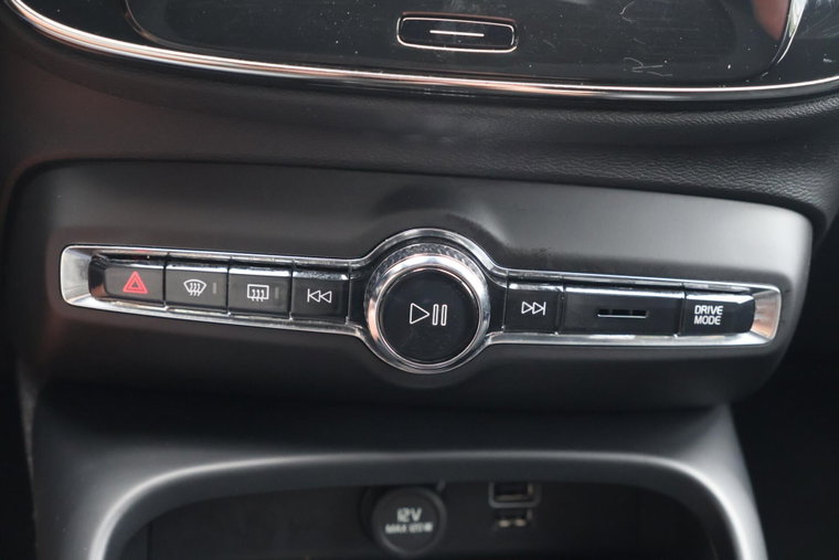 Vehicle Image 39