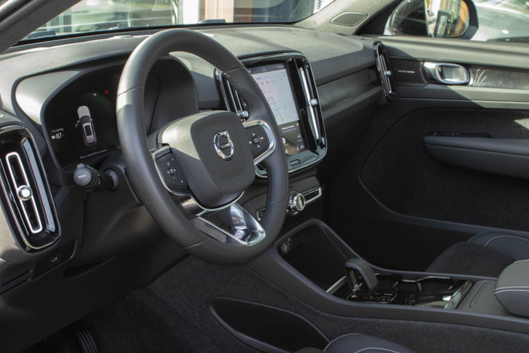 Vehicle Image 21