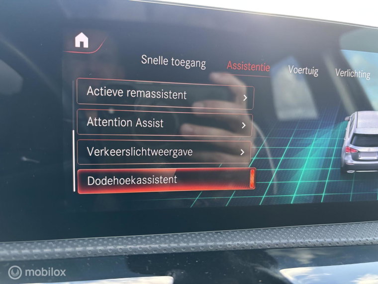 Vehicle Image 28
