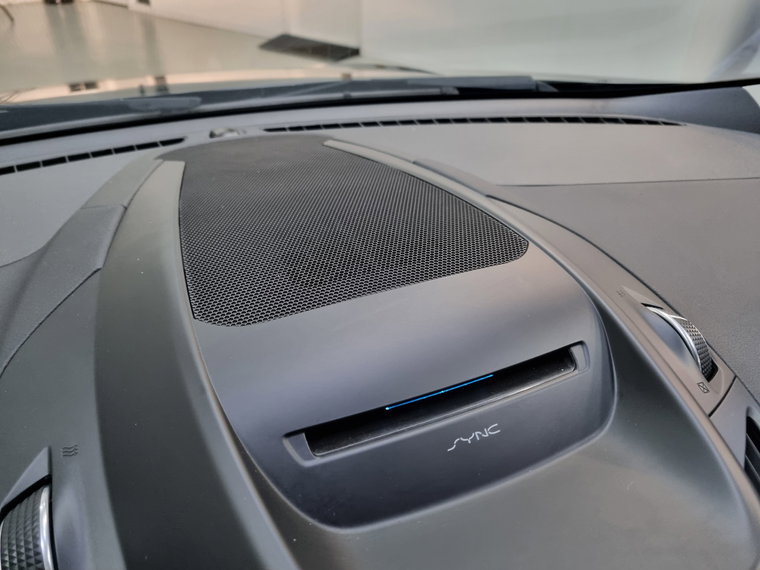 Vehicle Image 39