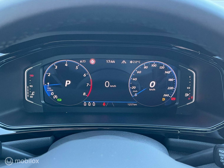 Vehicle Image 45