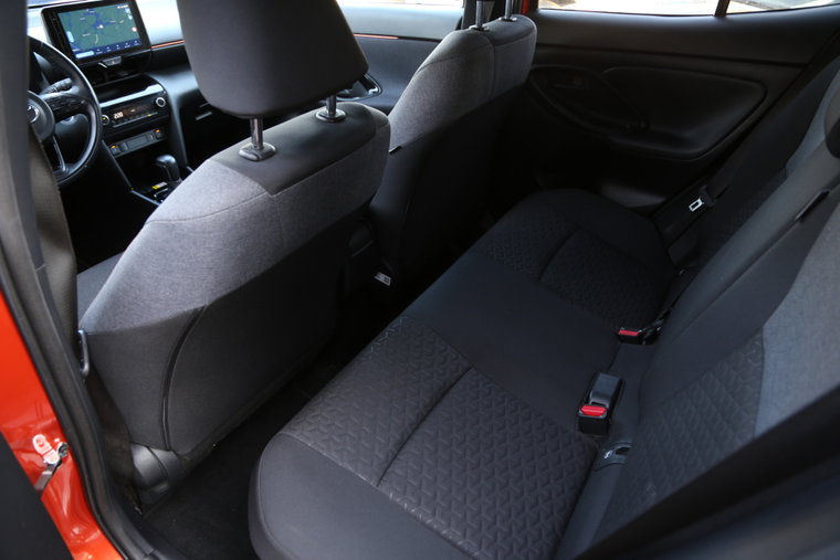 Vehicle Image 16