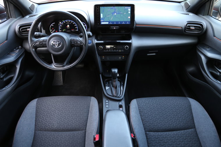 Vehicle Image 6