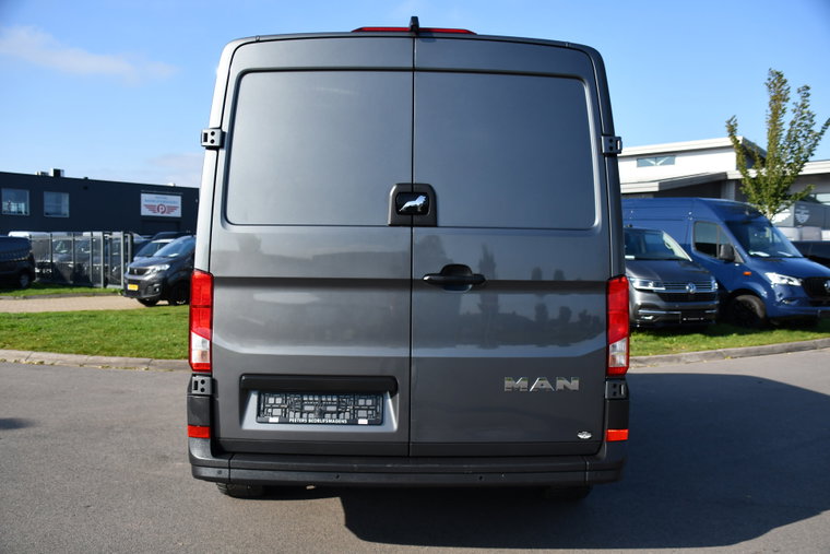 Vehicle Image 37