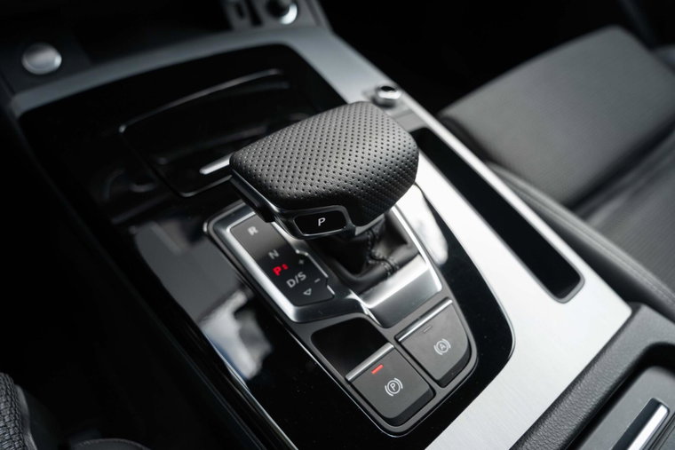 Vehicle Image 36