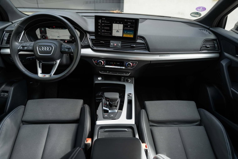 Vehicle Image 11