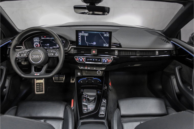 Vehicle Image 8