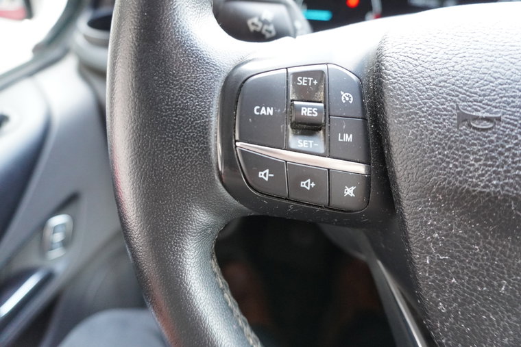 Vehicle Image 19