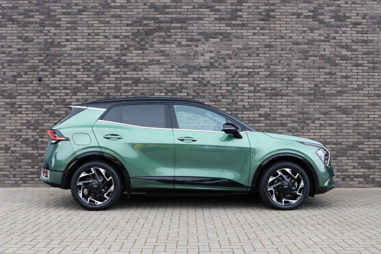 Vehicle Image 21