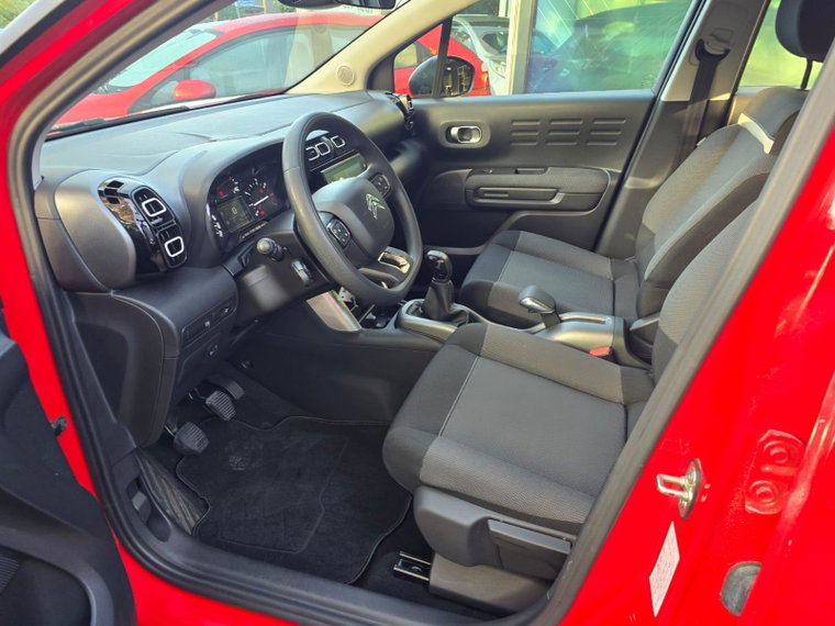 Vehicle Image 15