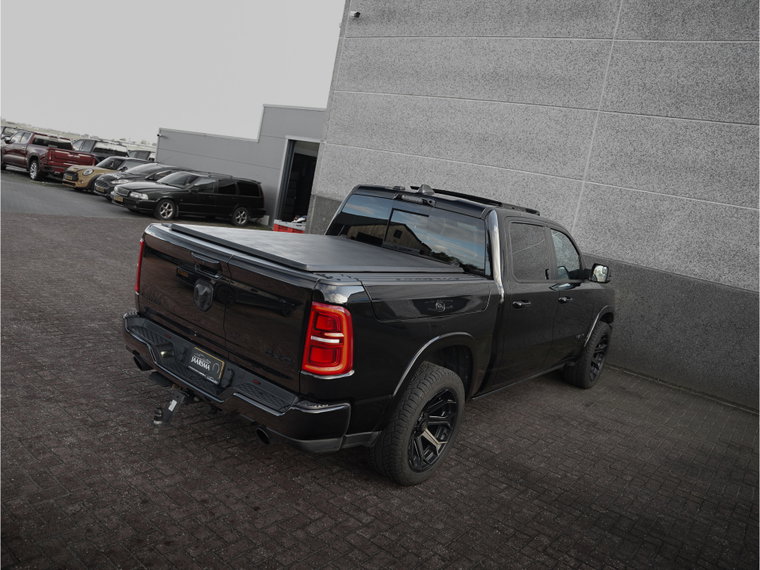 Vehicle Image 37
