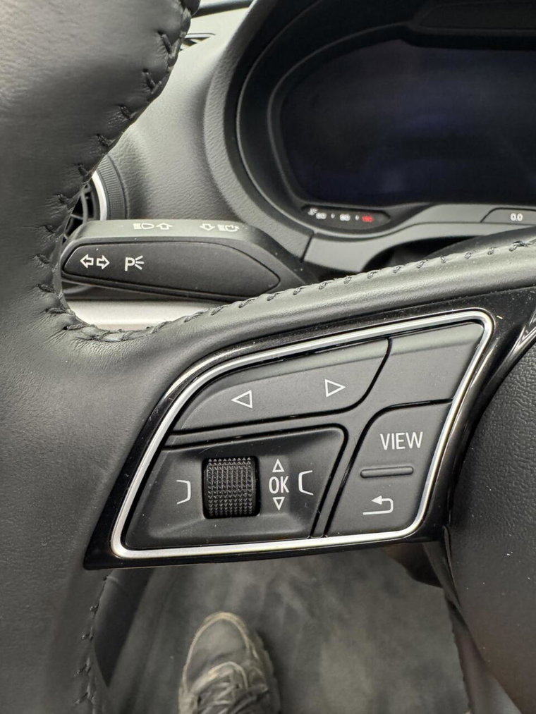 Vehicle Image 41