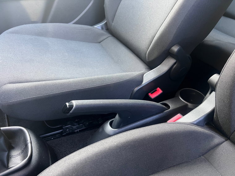 Vehicle Image 28