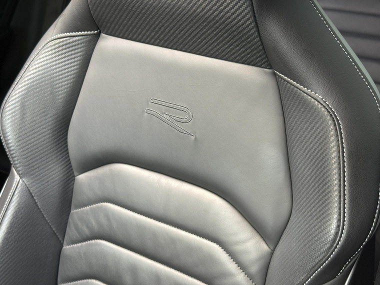 Vehicle Image 35