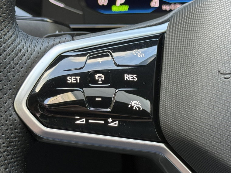 Vehicle Image 39