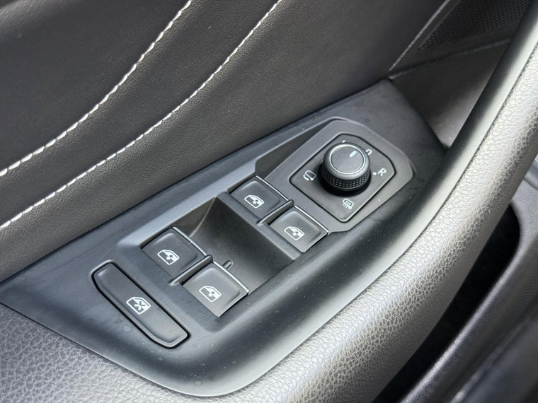 Vehicle Image 45
