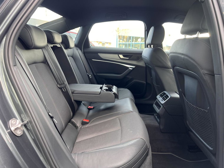 Vehicle Image 31