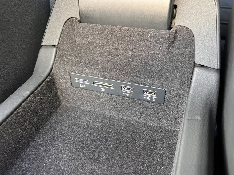 Vehicle Image 46